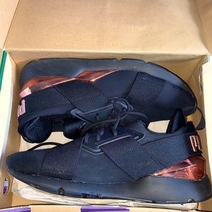 Puma Muse Metal Rose Gold Sneakers - Size W8.5